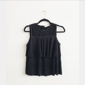 CLEARANCE!  NWT ELODIE BLACK RUFFLE TOP SIZE S